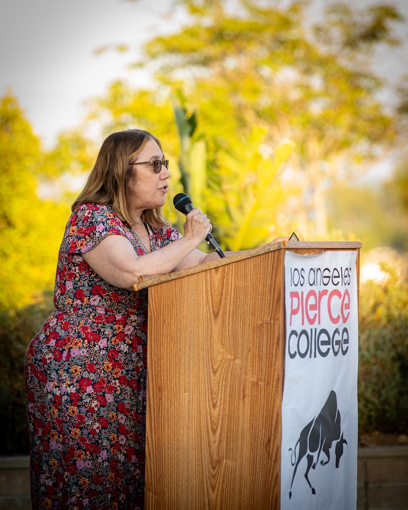 Marilyn and Stewart Robb Memorial Scholarship